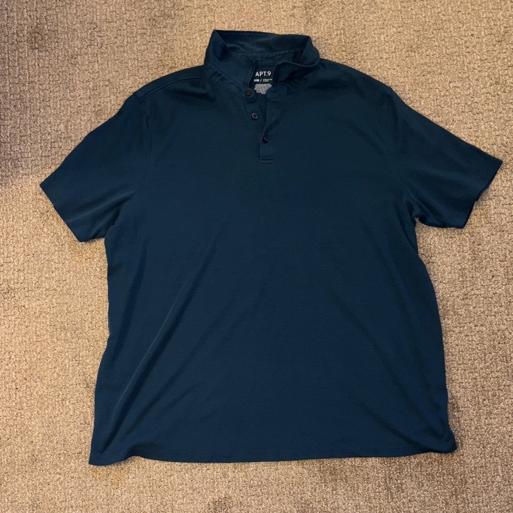 APT. 9 Polo